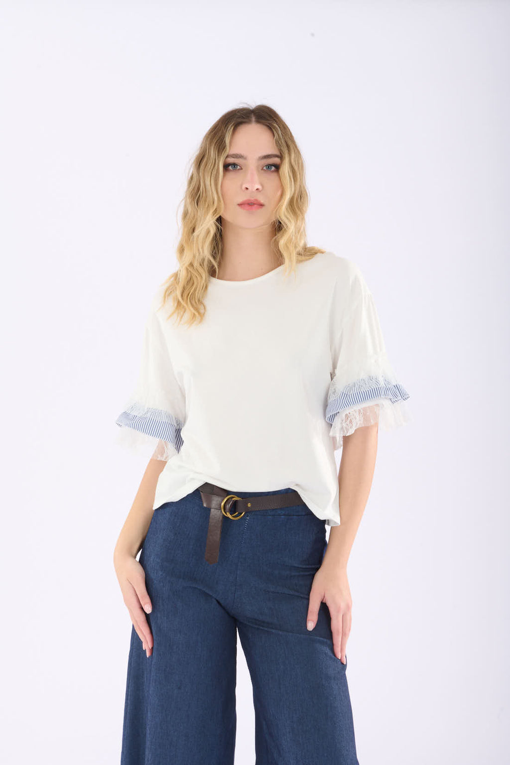 T-Shirt inserti riga e pizzo