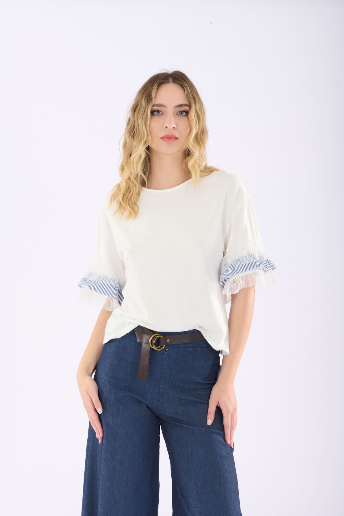 T-Shirt inserti riga e pizzo