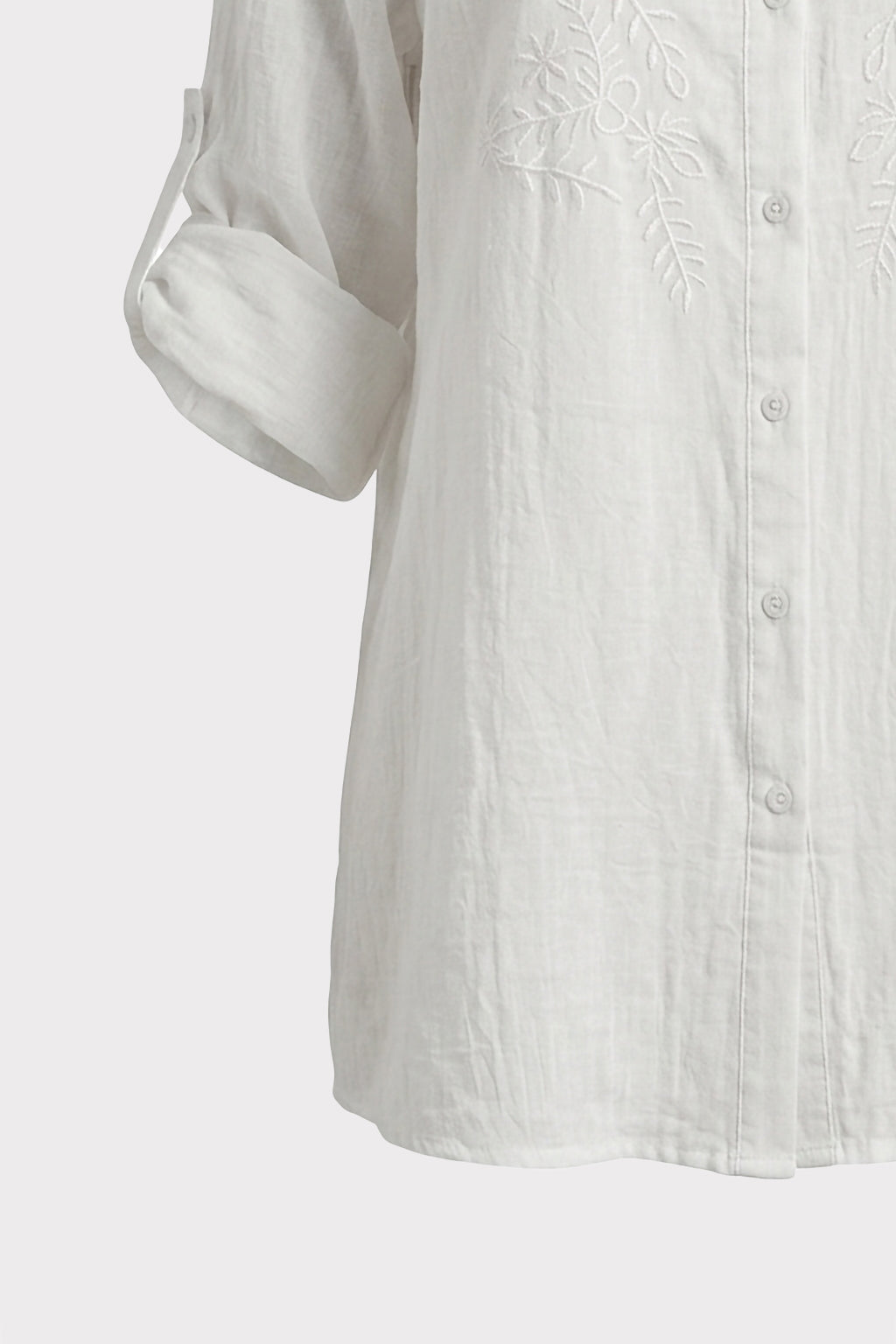 Camicia con ricami floreali