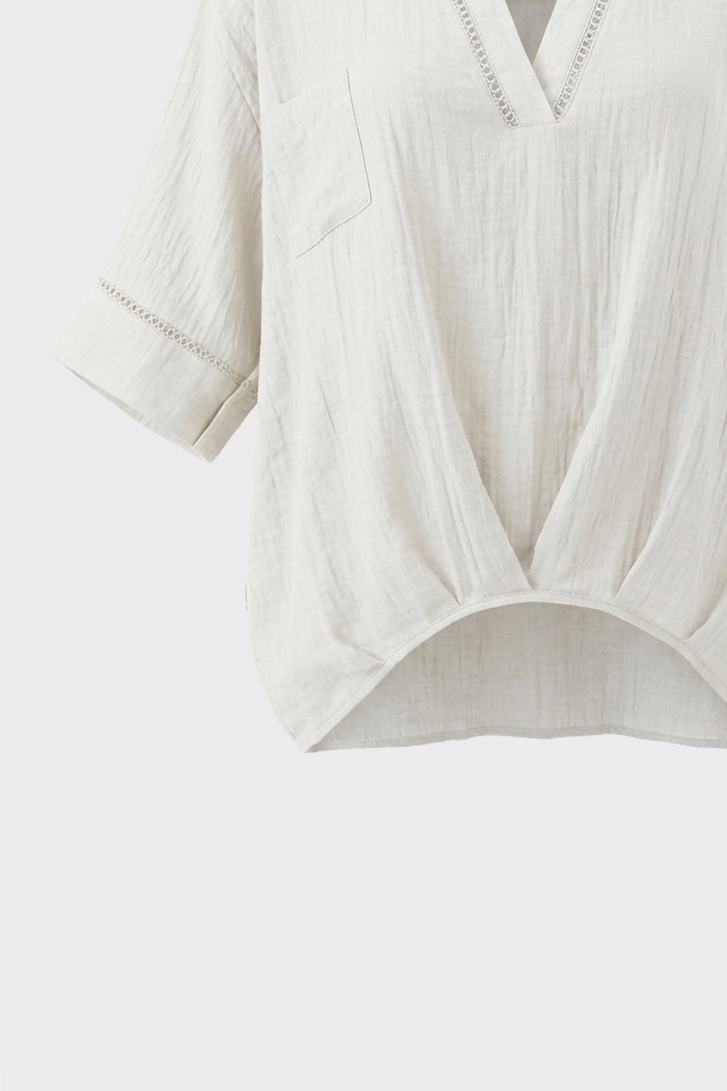 Blusa con inserti crochet