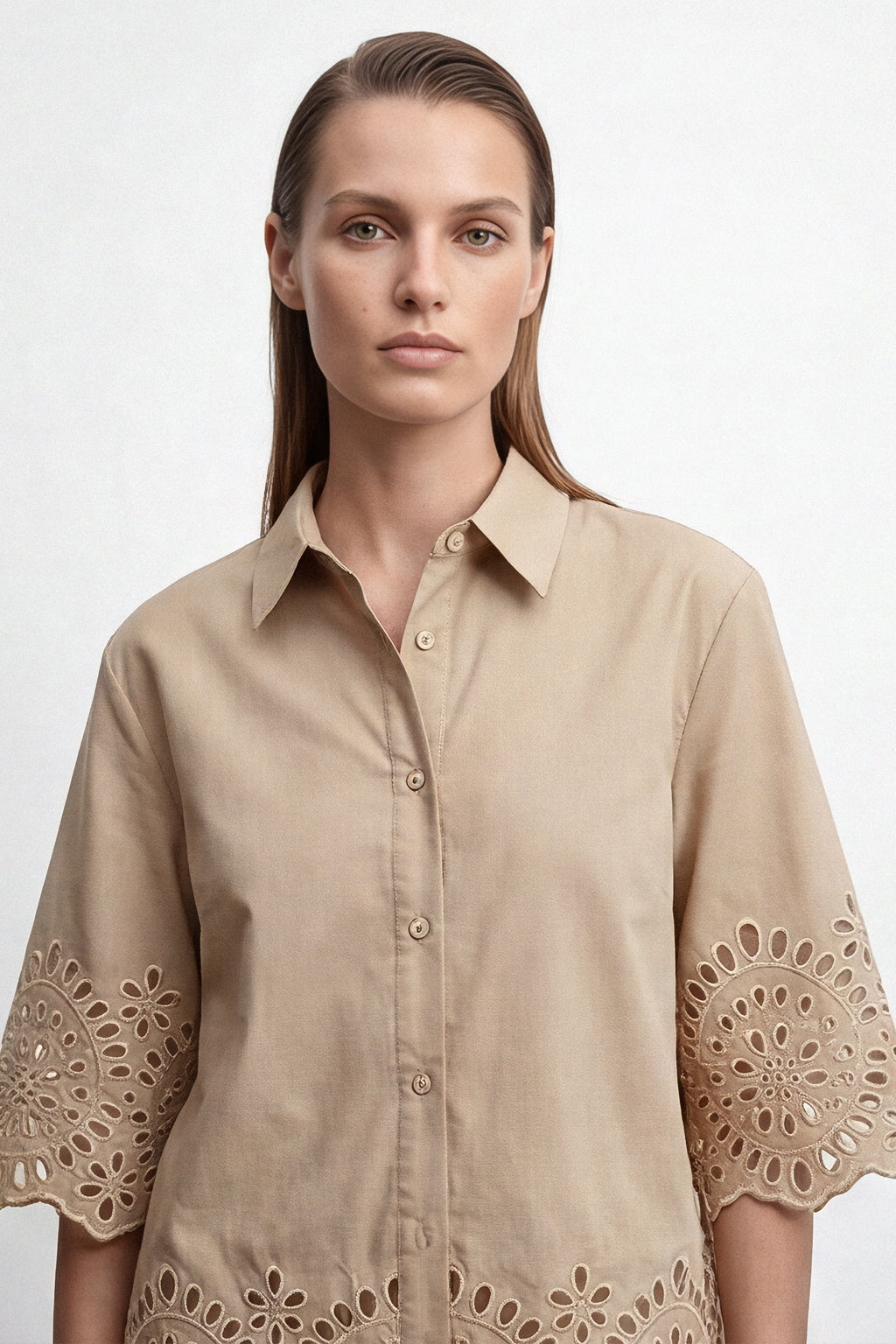 Camicia con ricami sangallo