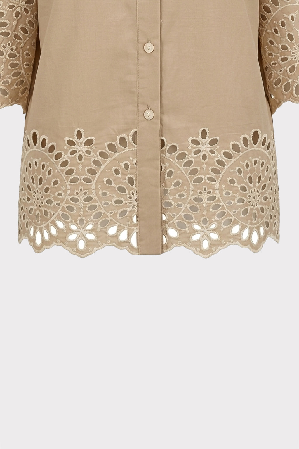 Camicia con ricami sangallo