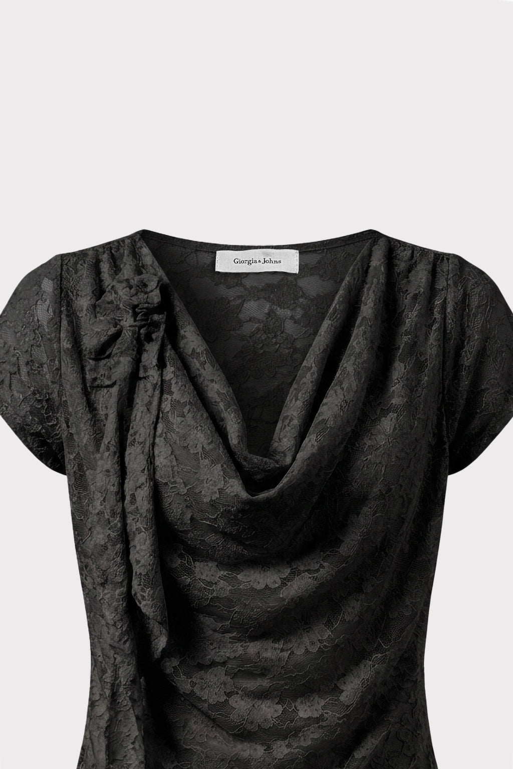 Top in pizzo scollo drappeggio