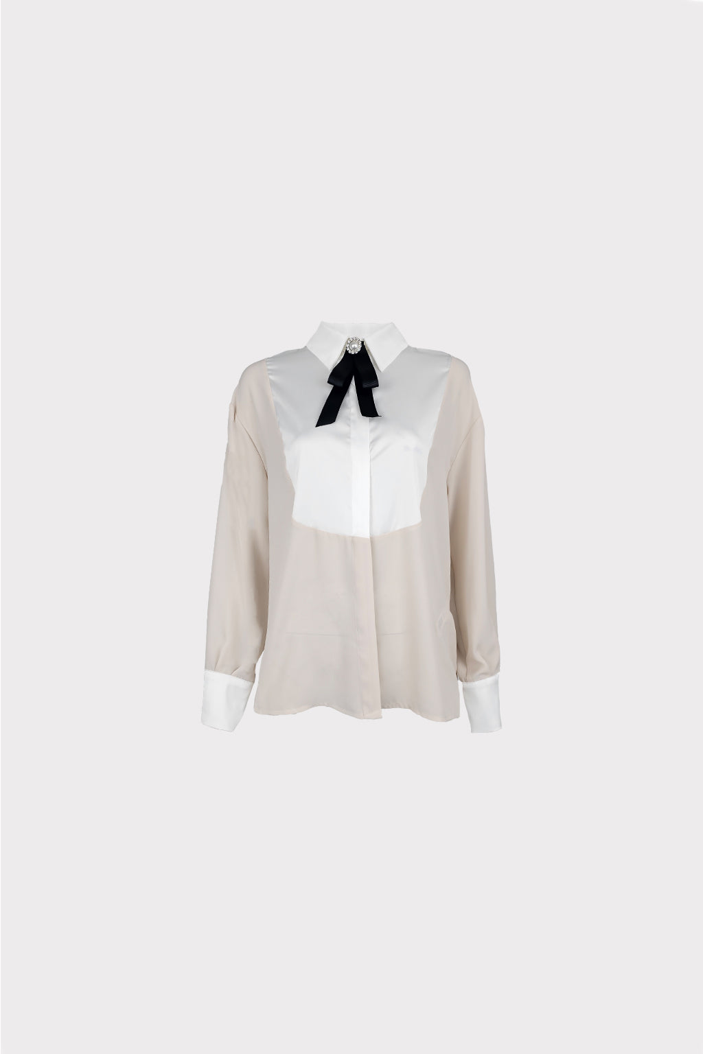 Camicia bimaterica con spilla