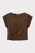Blusa smanicata con nodo