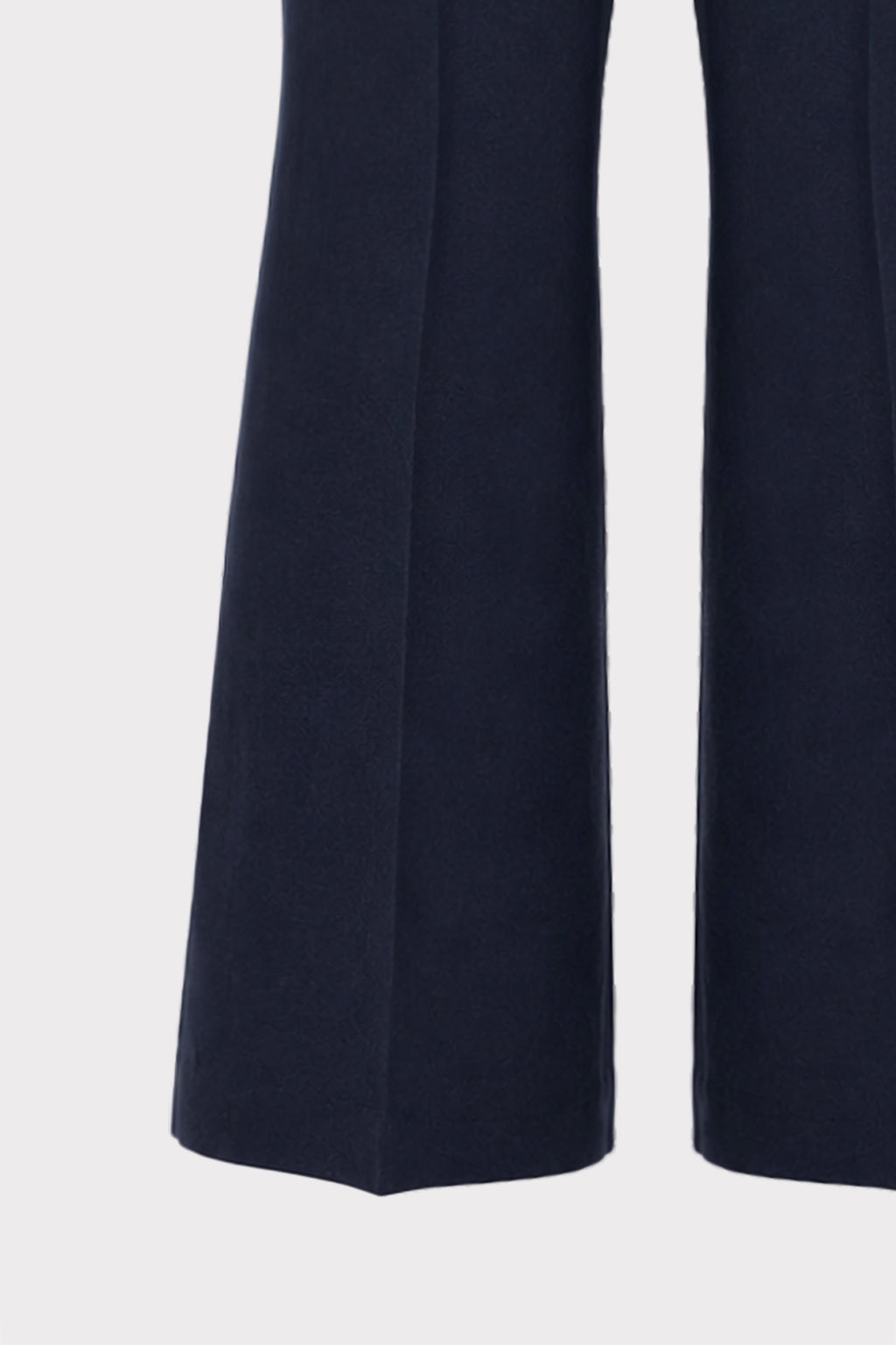 Pantaloni semi flare