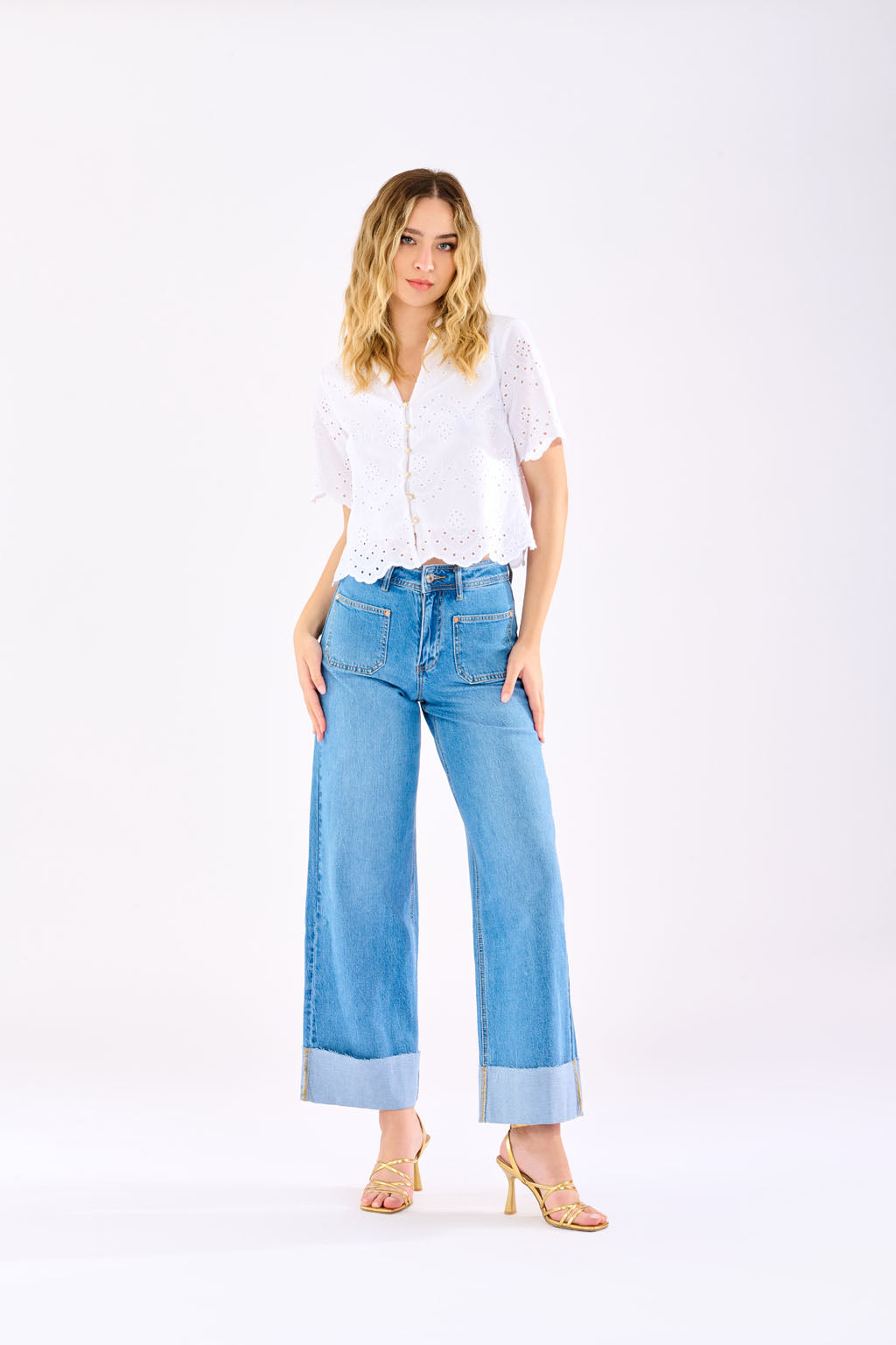 Jeans straight con taschini