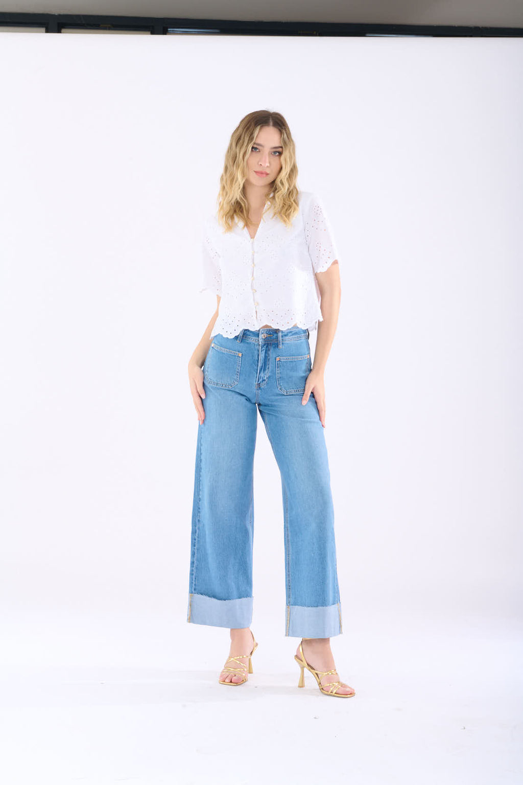 Jeans straight con taschini