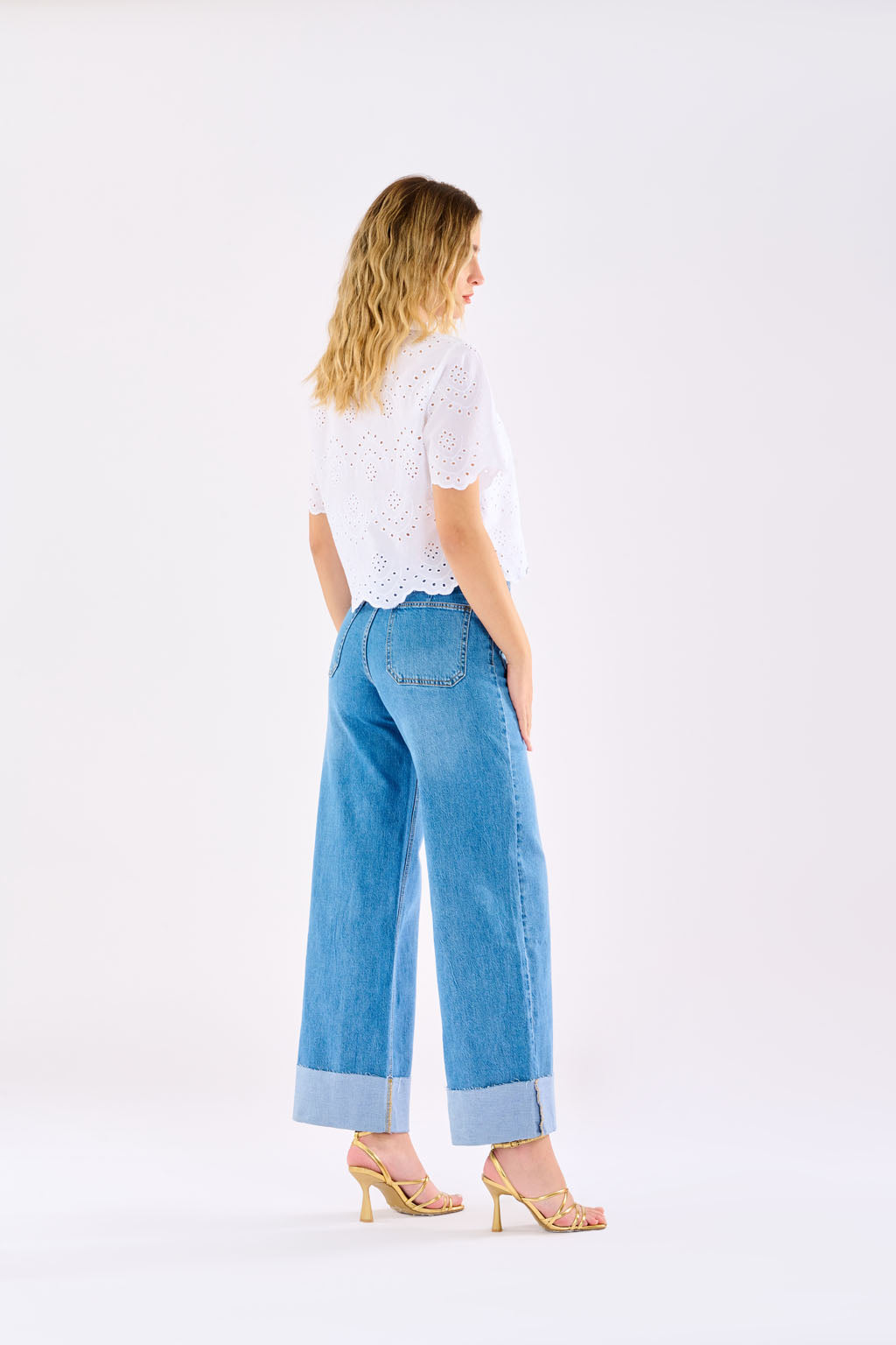 Jeans straight con taschini