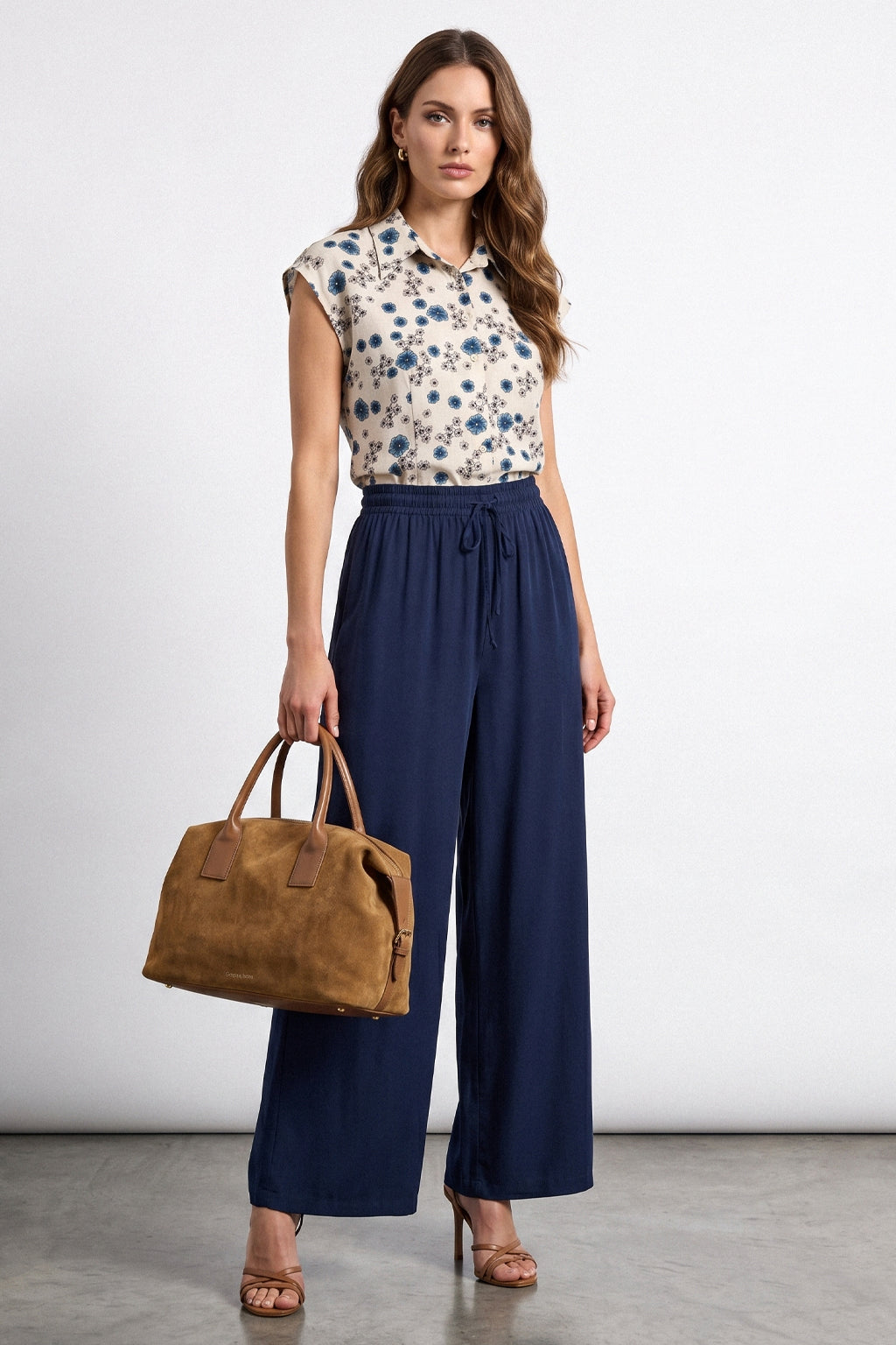 Camicia smanicata stampa floreale