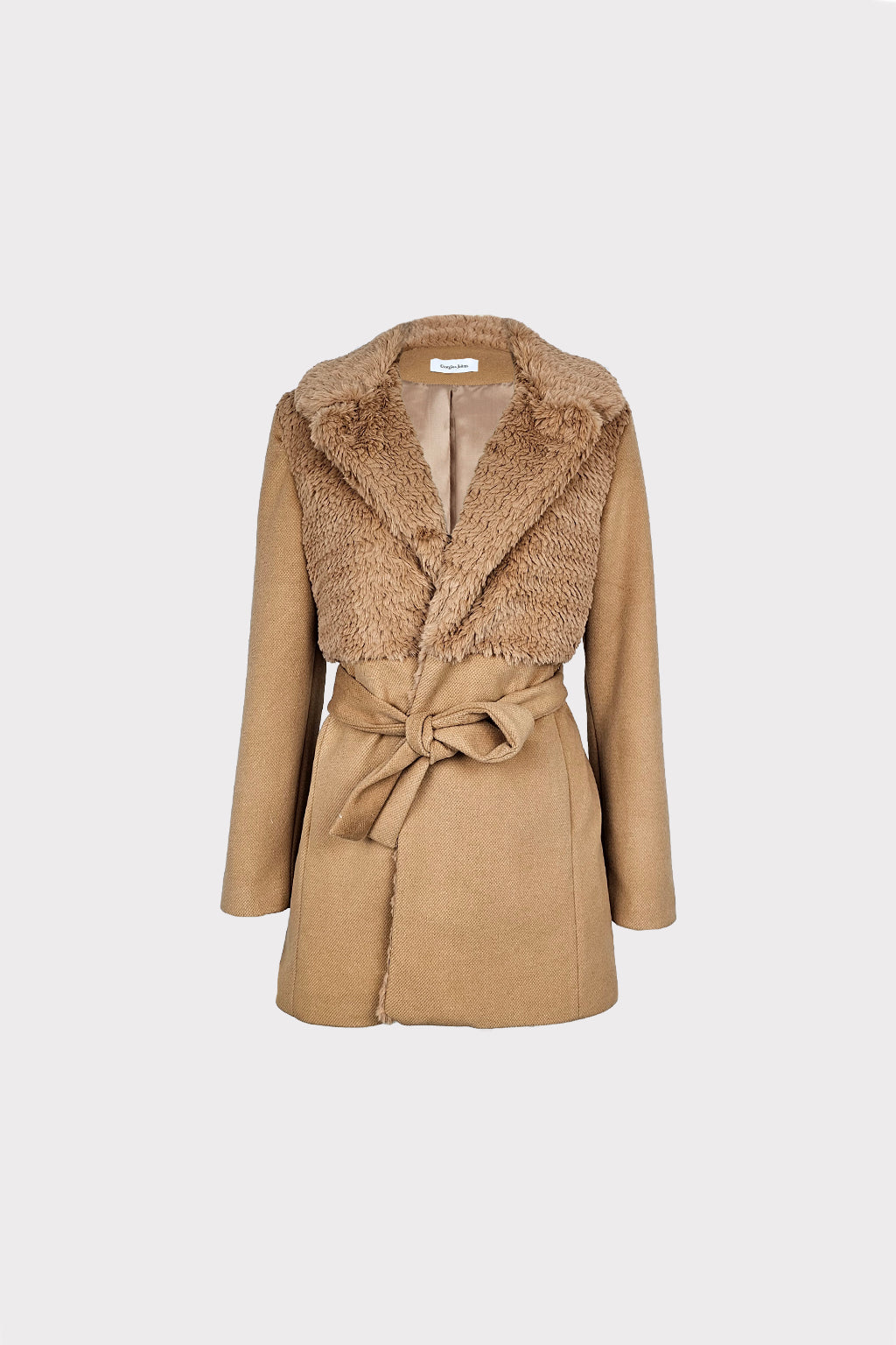 Cappotto corto vestaglia con pelliccia