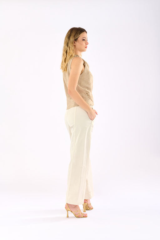 Pantalone con cuciture