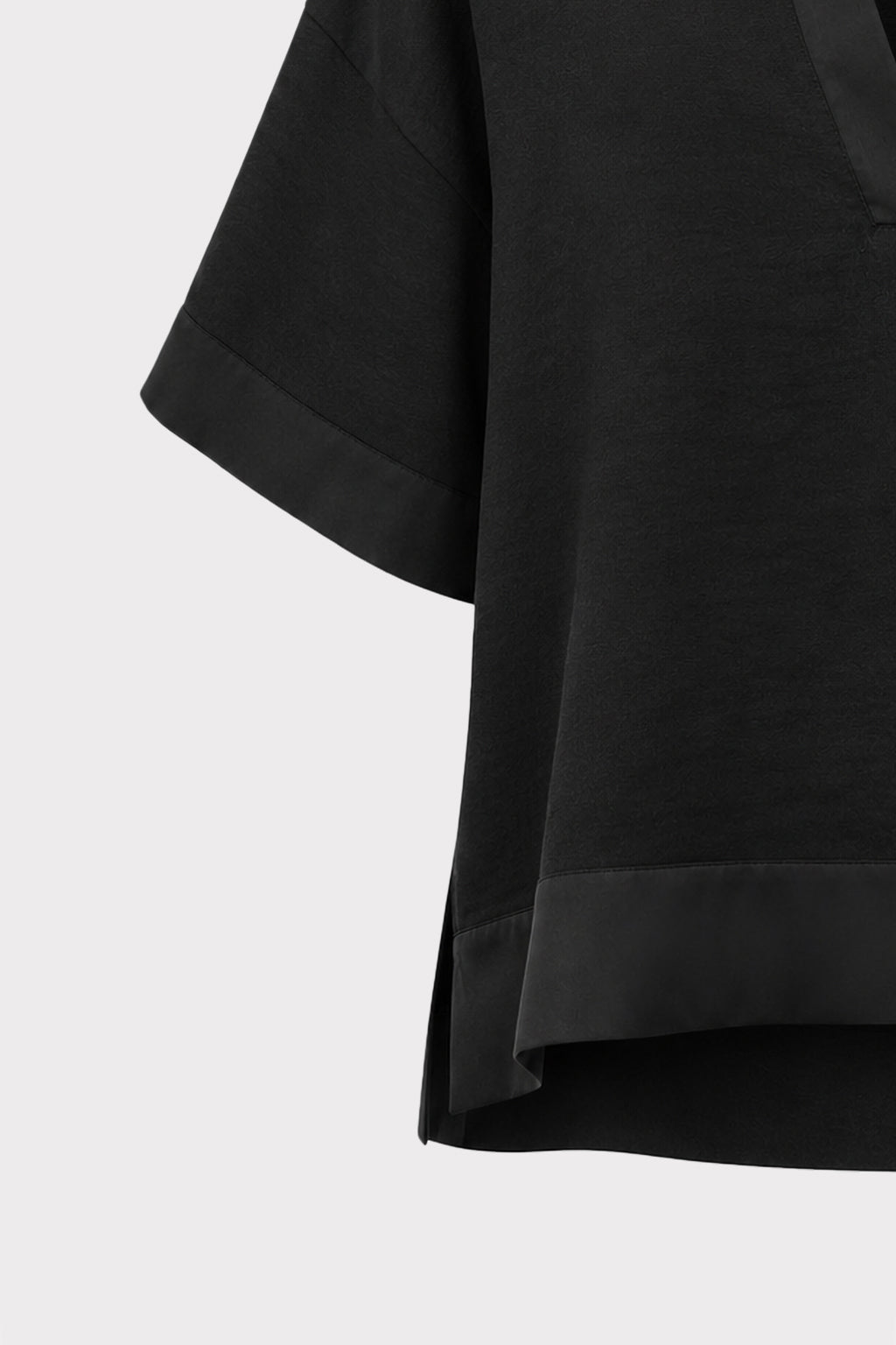 Blusa over inserti in raso