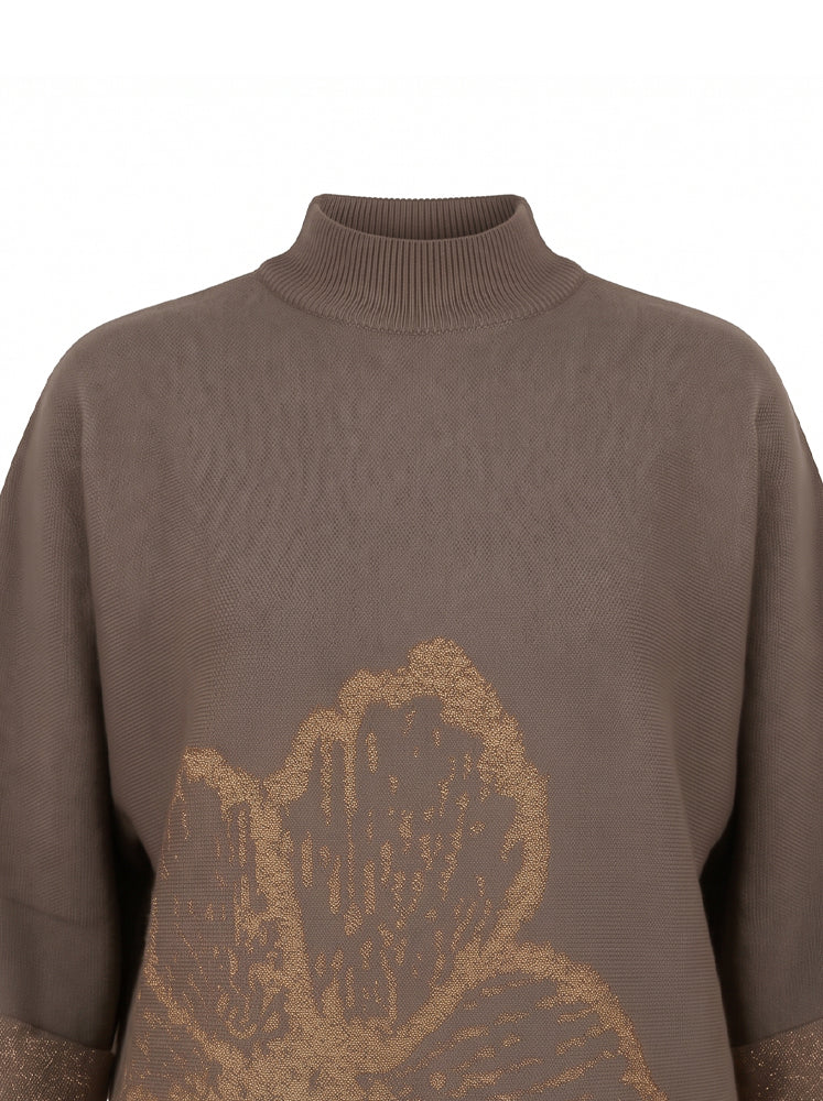 Maglia boxy con macro fiore