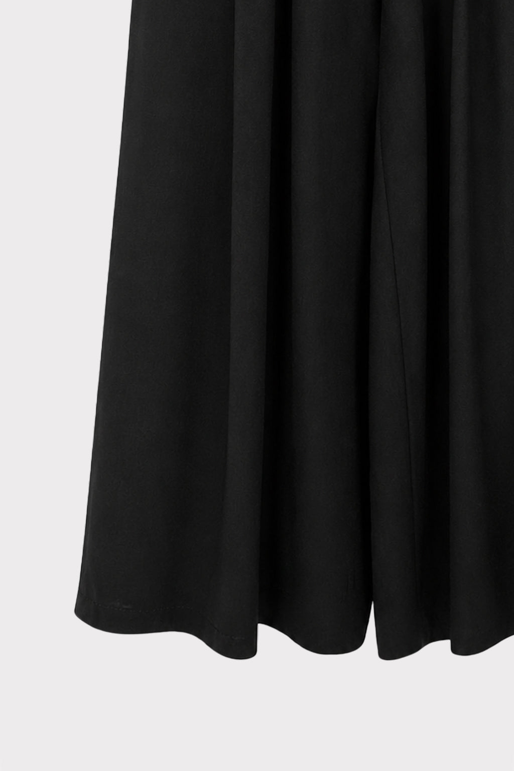 Pantaloni ampi con cintura