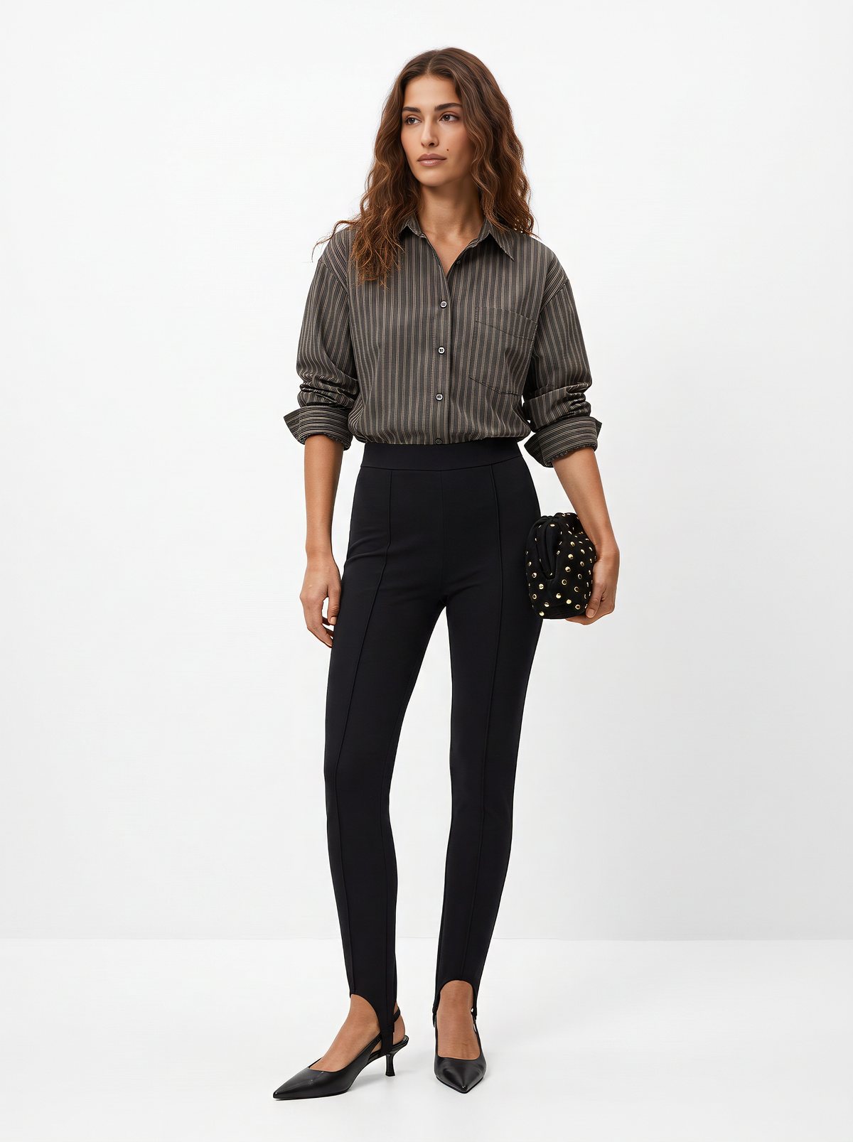 Pantaloni orlo con staffa
