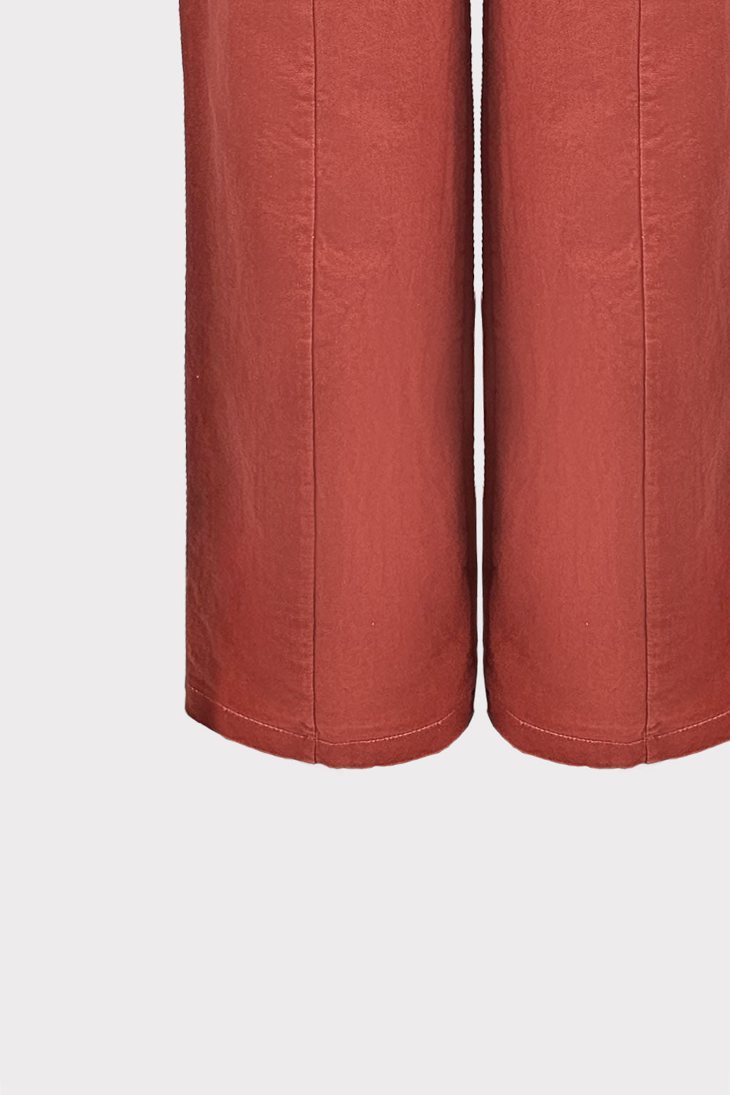 Pantalone flare con bottoni