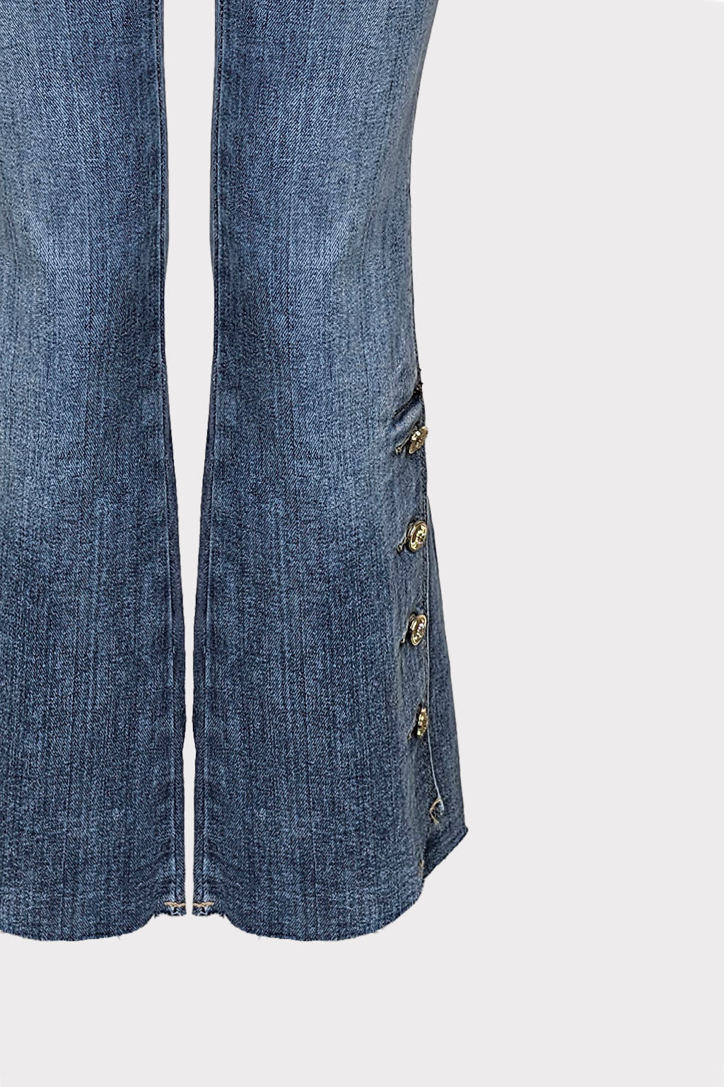 Jeans bottoni all'orlo