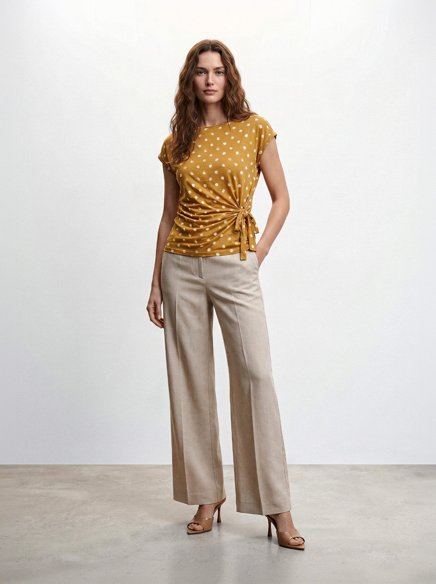 Pantaloni dritti in lino