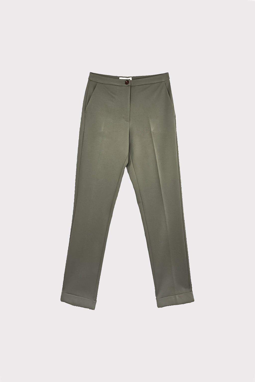 Pantalone con bustino e frisi