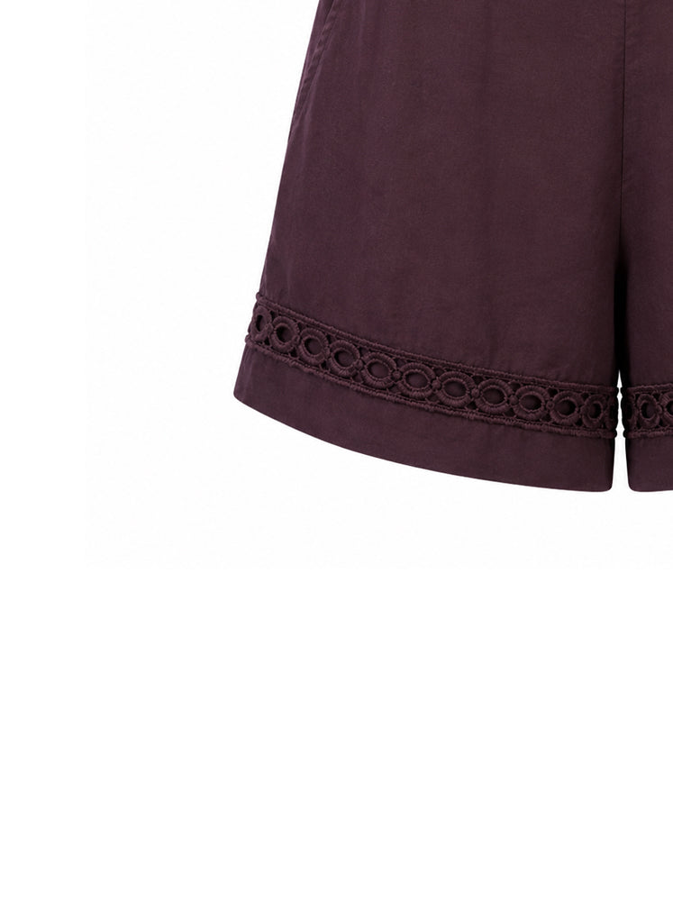 Shorts con passamaneria