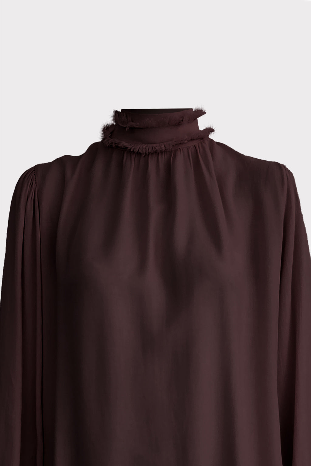 Blusa collo sfrangiato