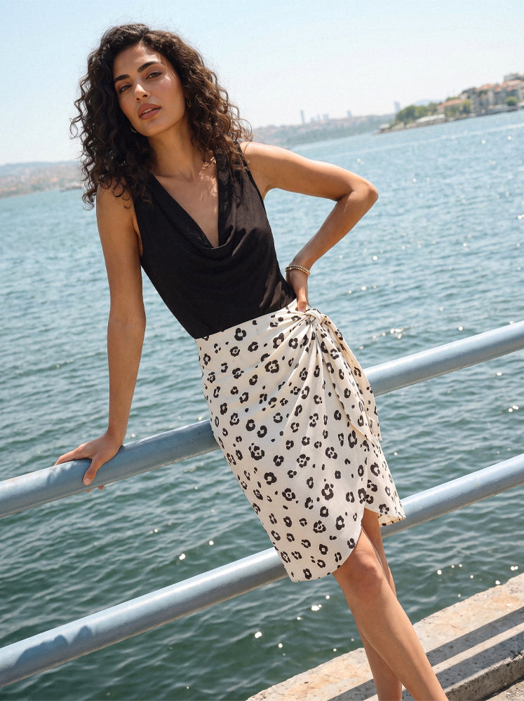 Top drappeggiato scollo V