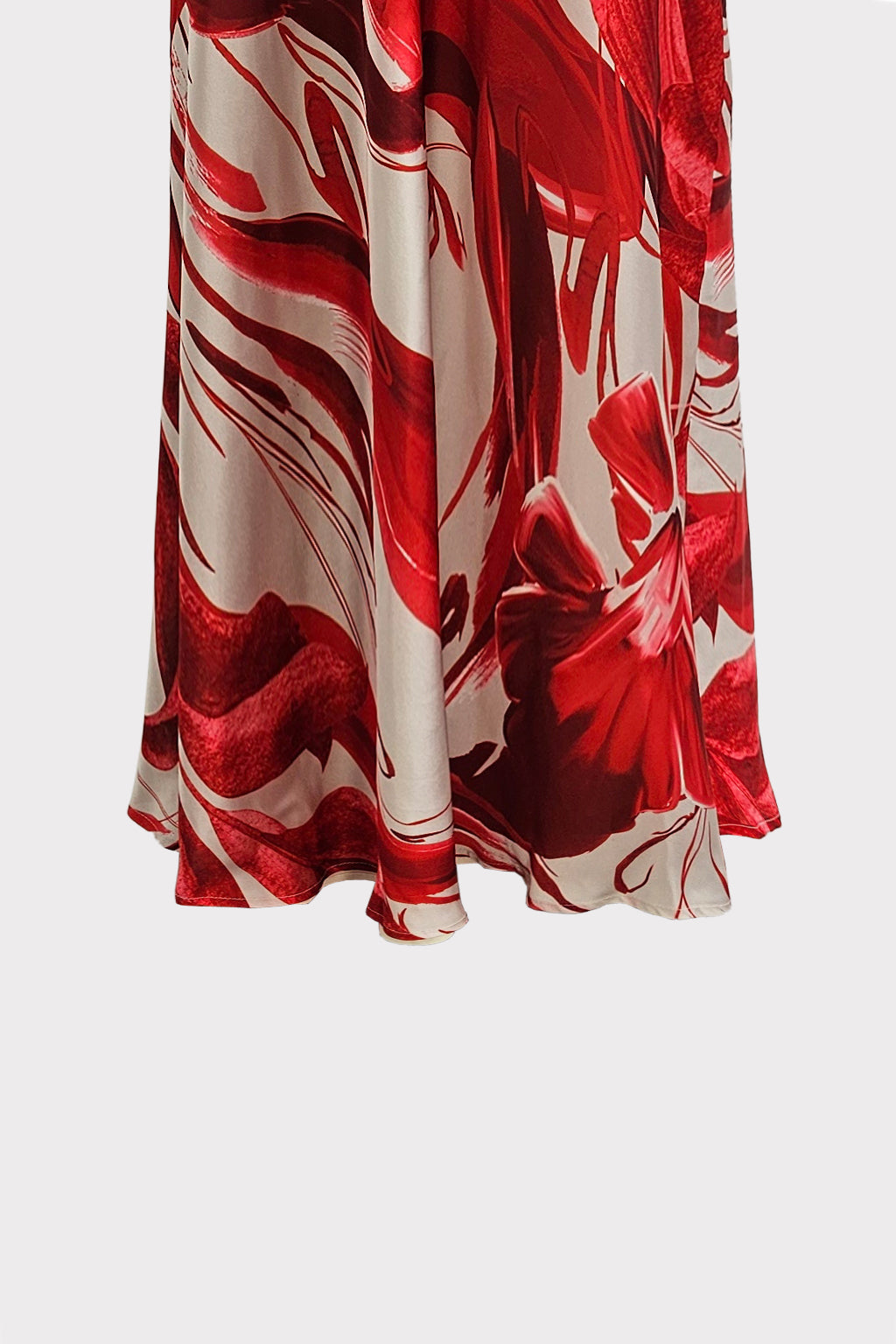 Abito scollo sciallato con fiore