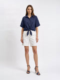 Camicia fluida dettaglio nodo