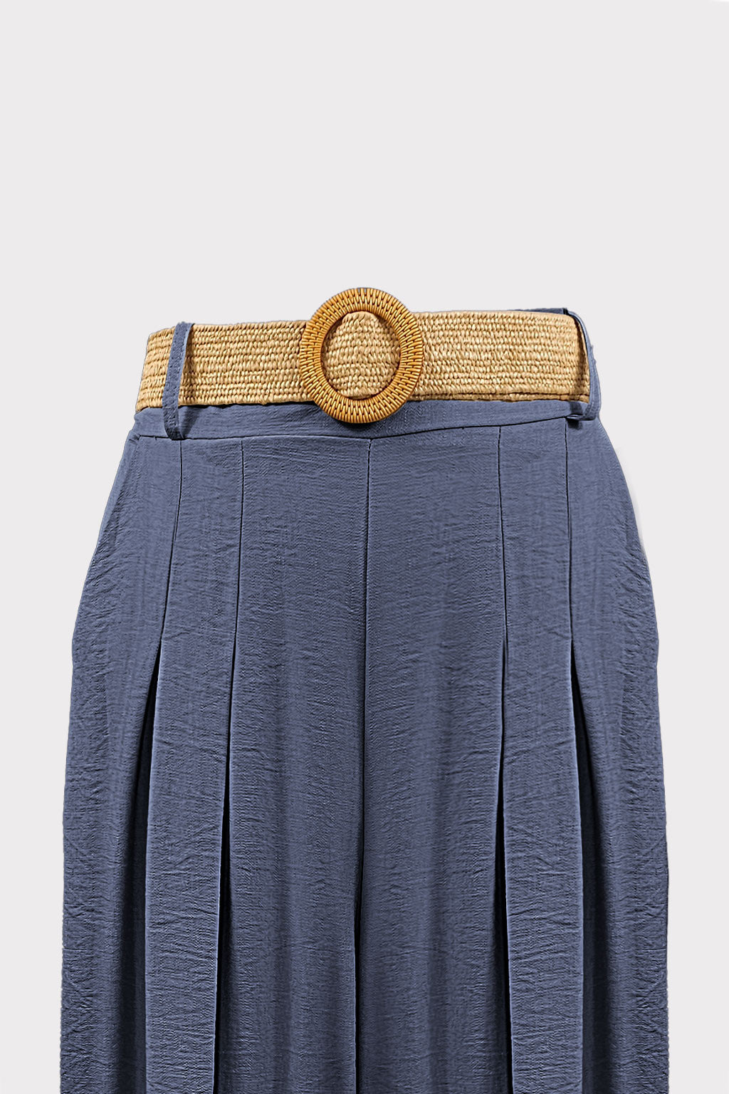 Pantalone ampio con pinces