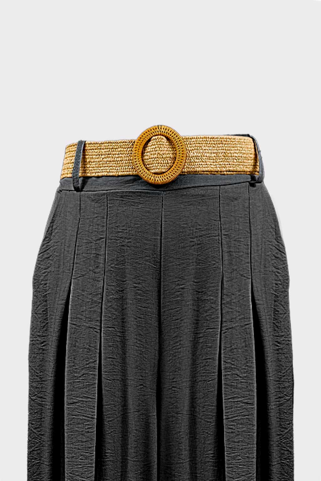 Pantalone ampio con pinces