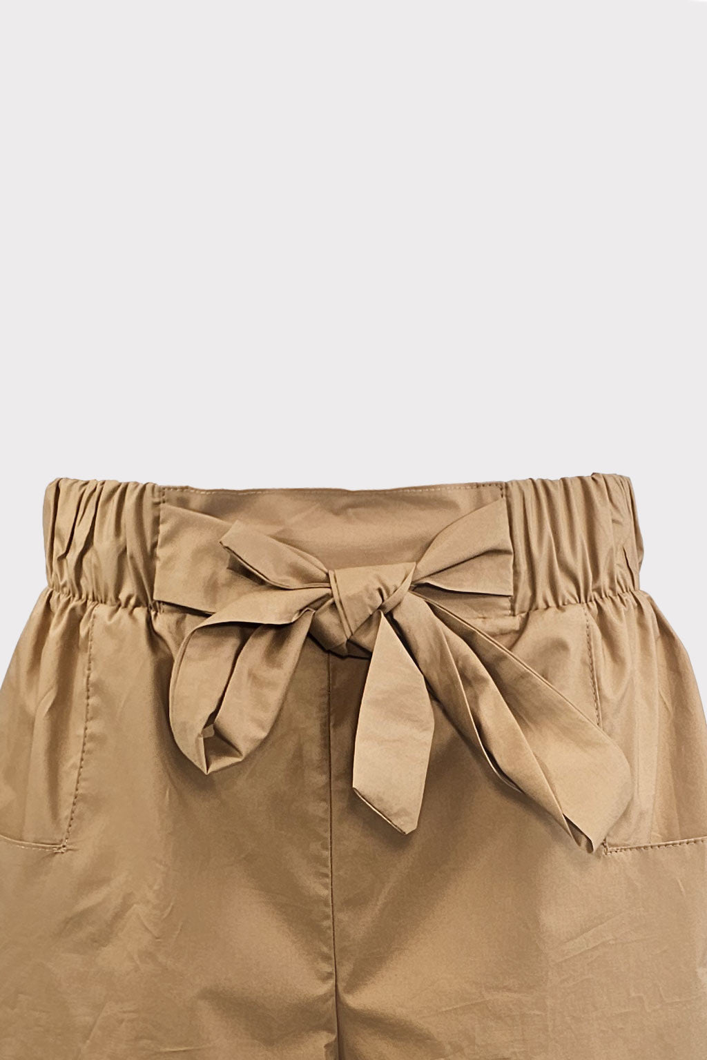 Shorts con fiocco