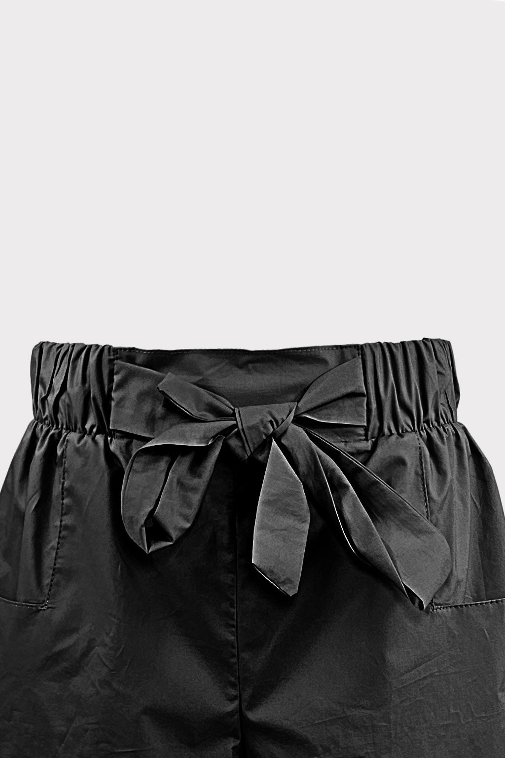 Shorts con fiocco