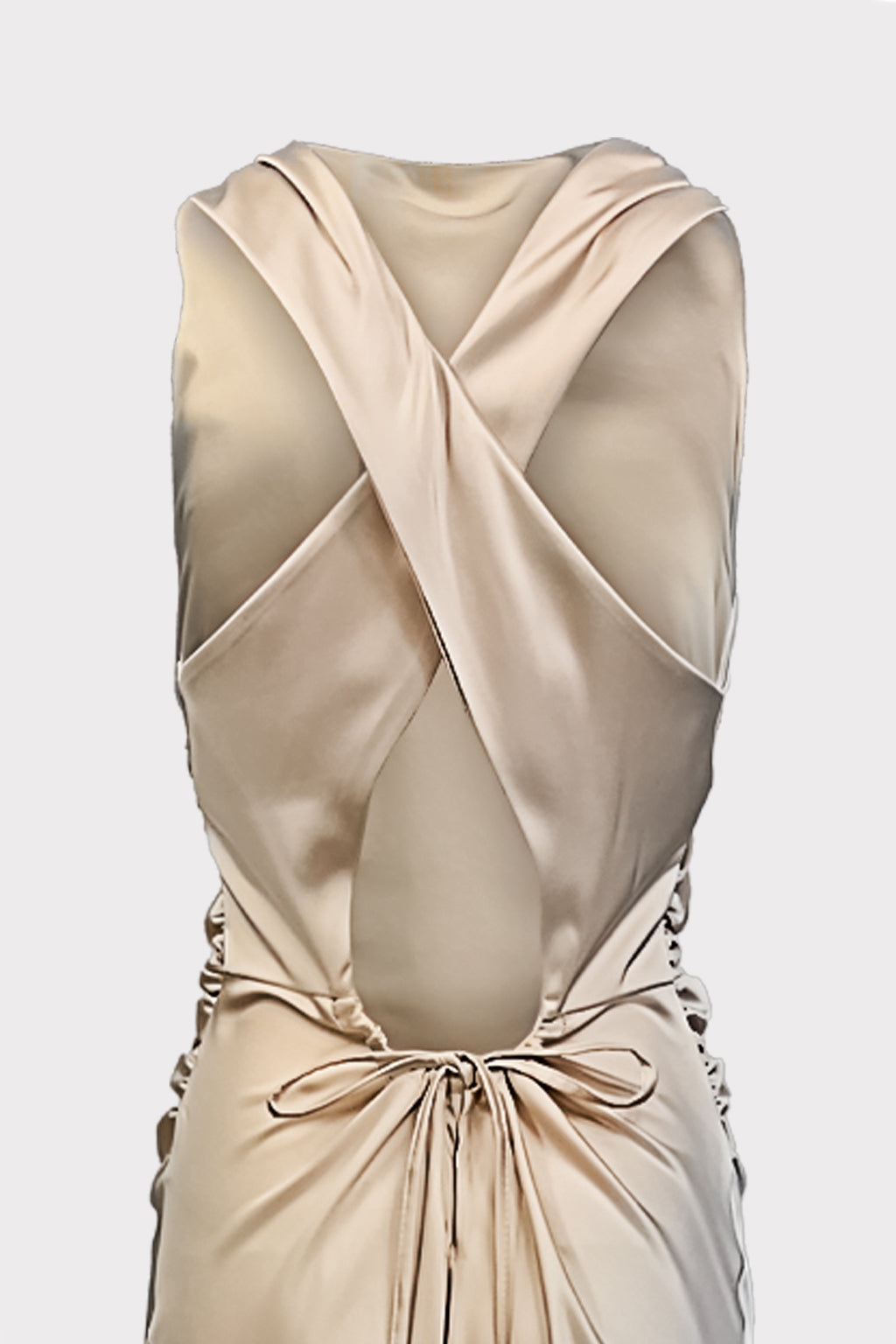 Abito con cut out