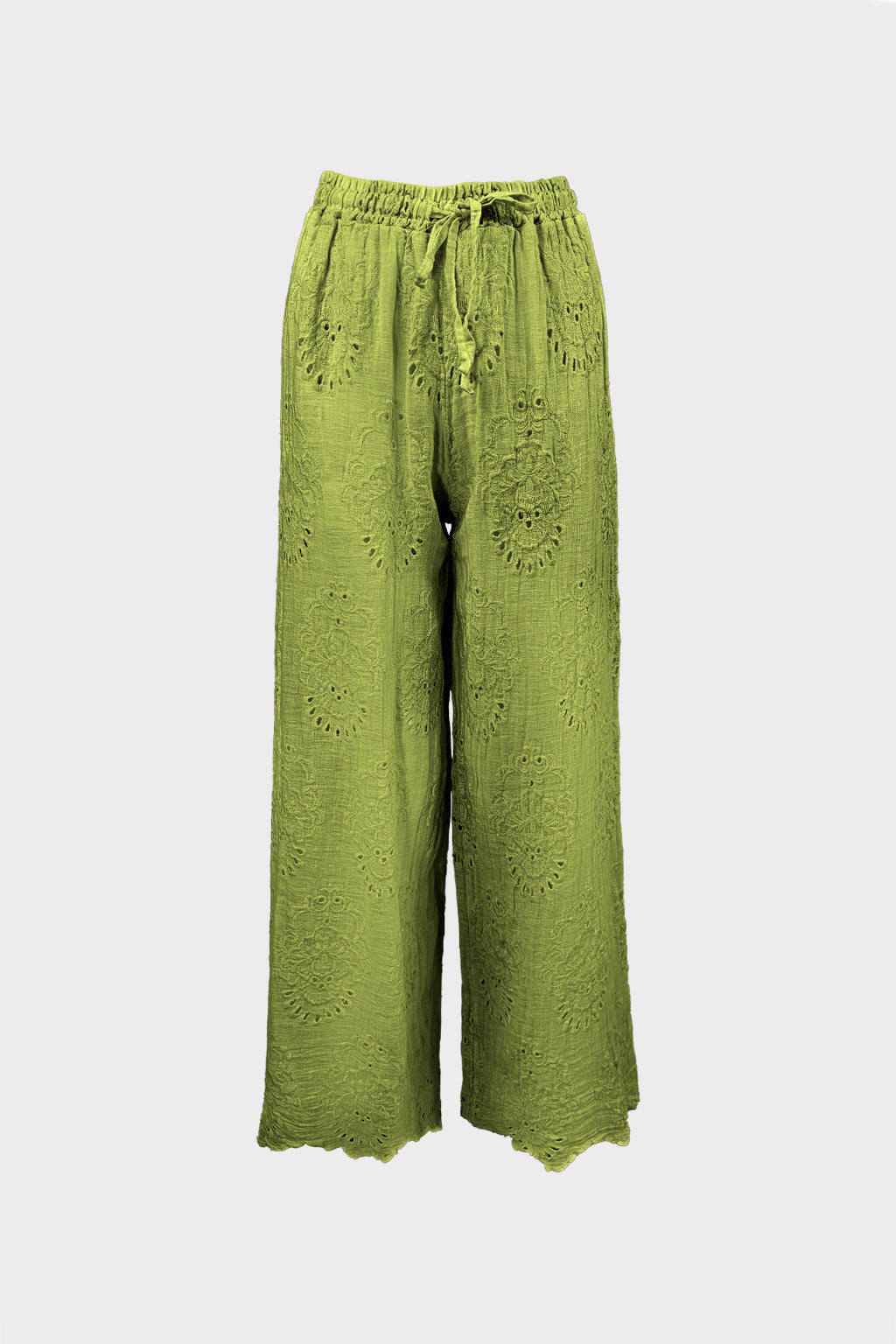 Shorts con ricamo traforato