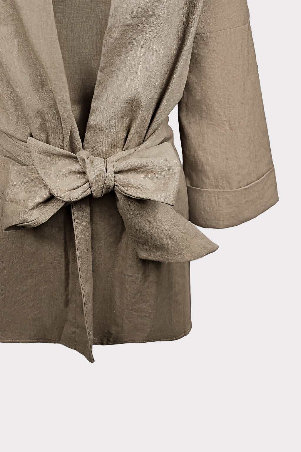 Kimono con spilla