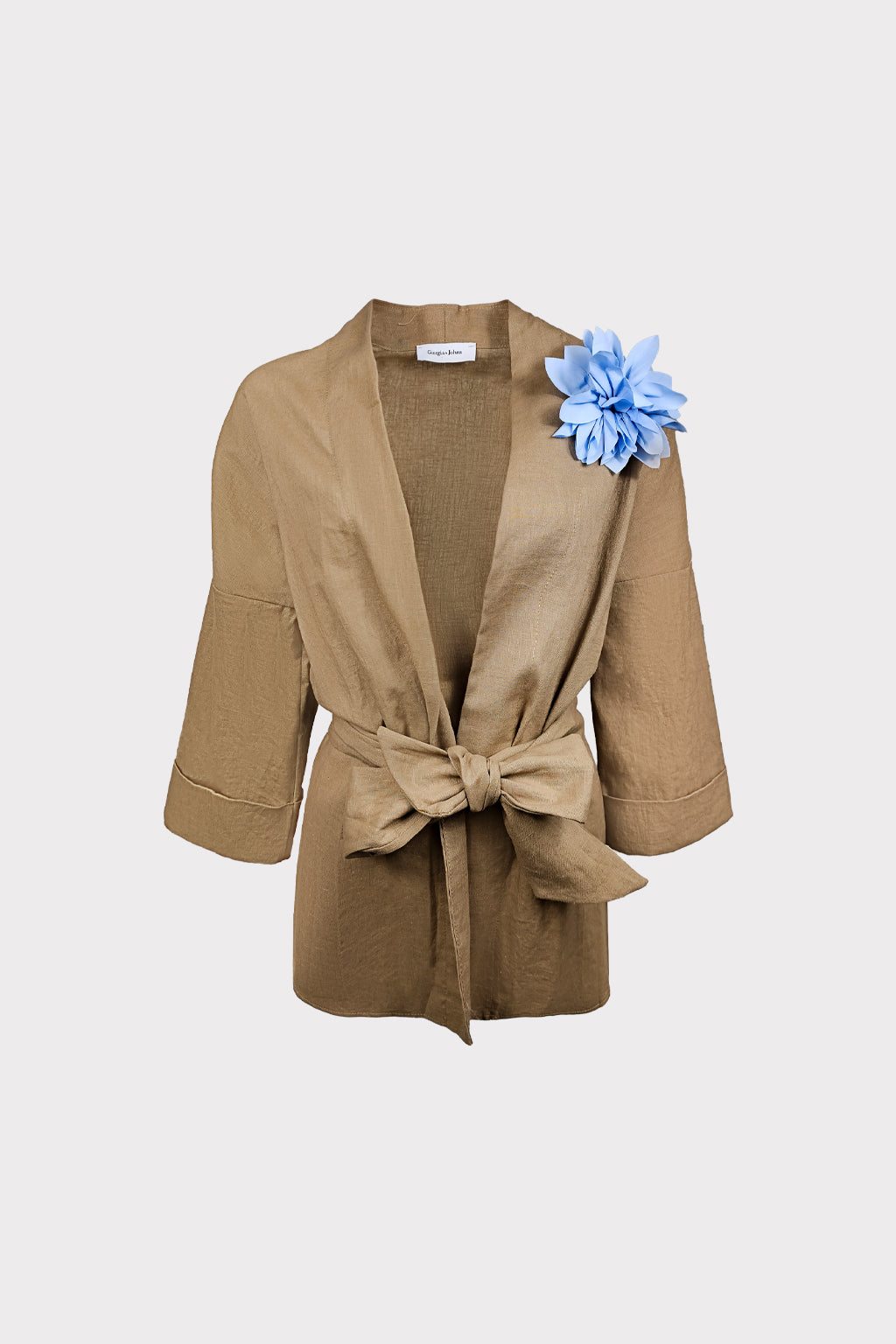 Kimono con spilla
