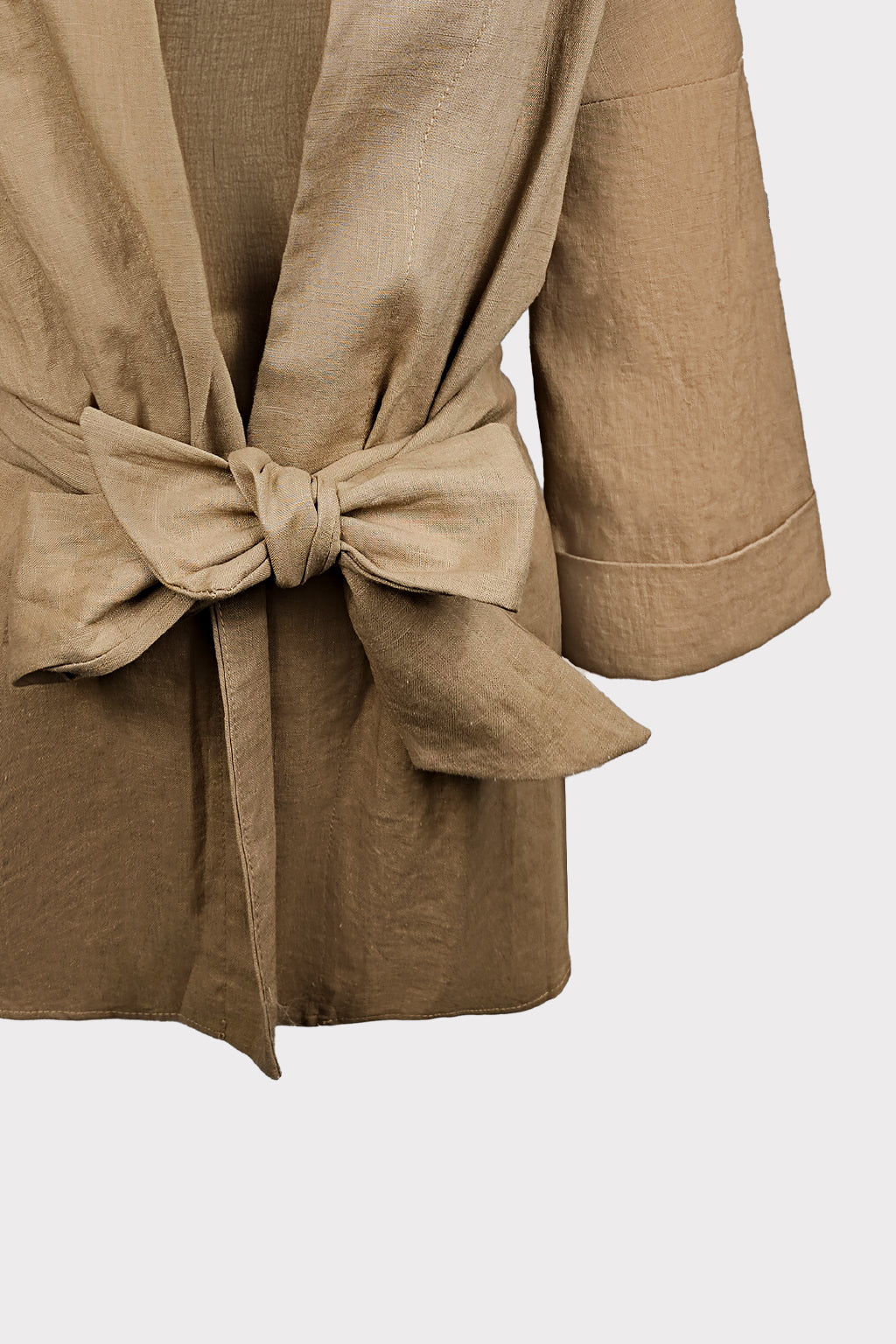 Kimono con spilla