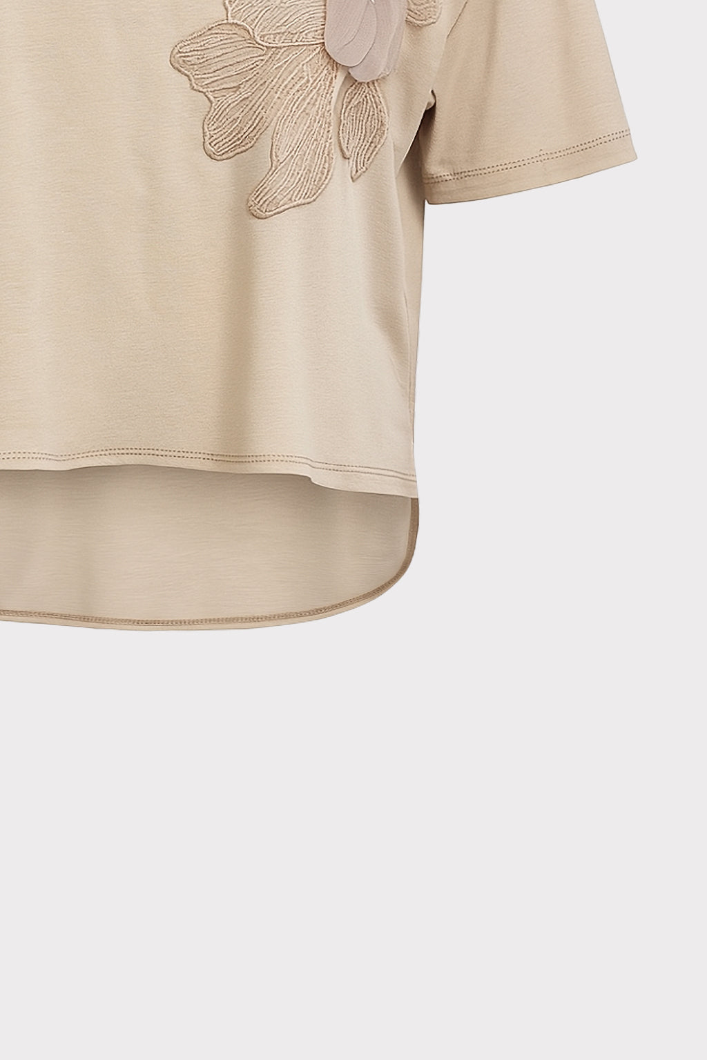 Blusa dettaglio fiore e perle