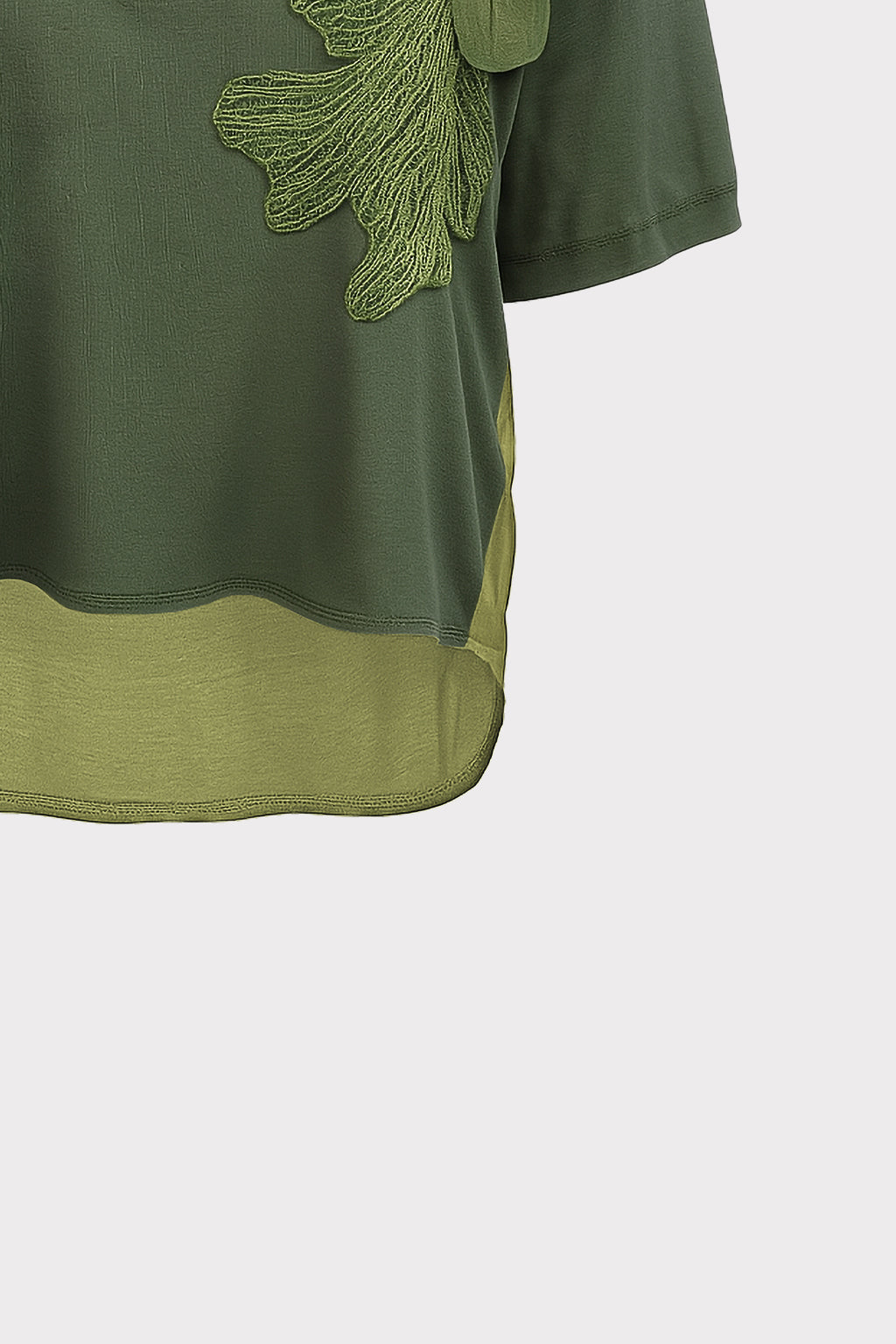 Blusa dettaglio fiore e perle