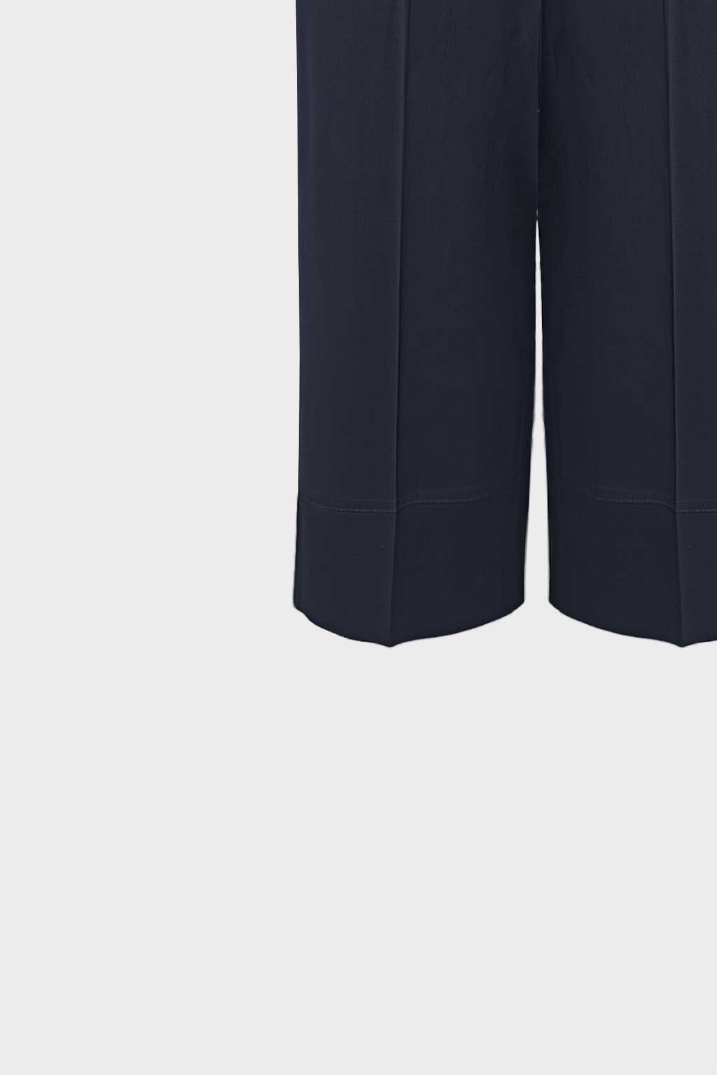 Pantaloni cropped