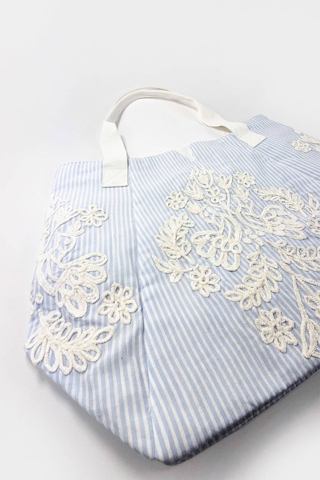 Borsa righe ricamo