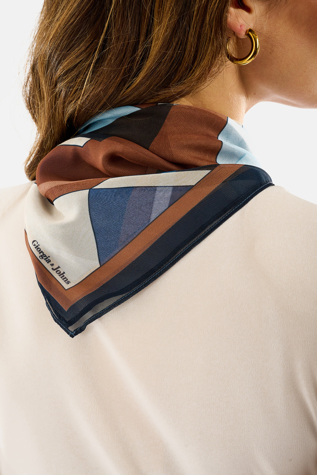Foulard disegno geometrico