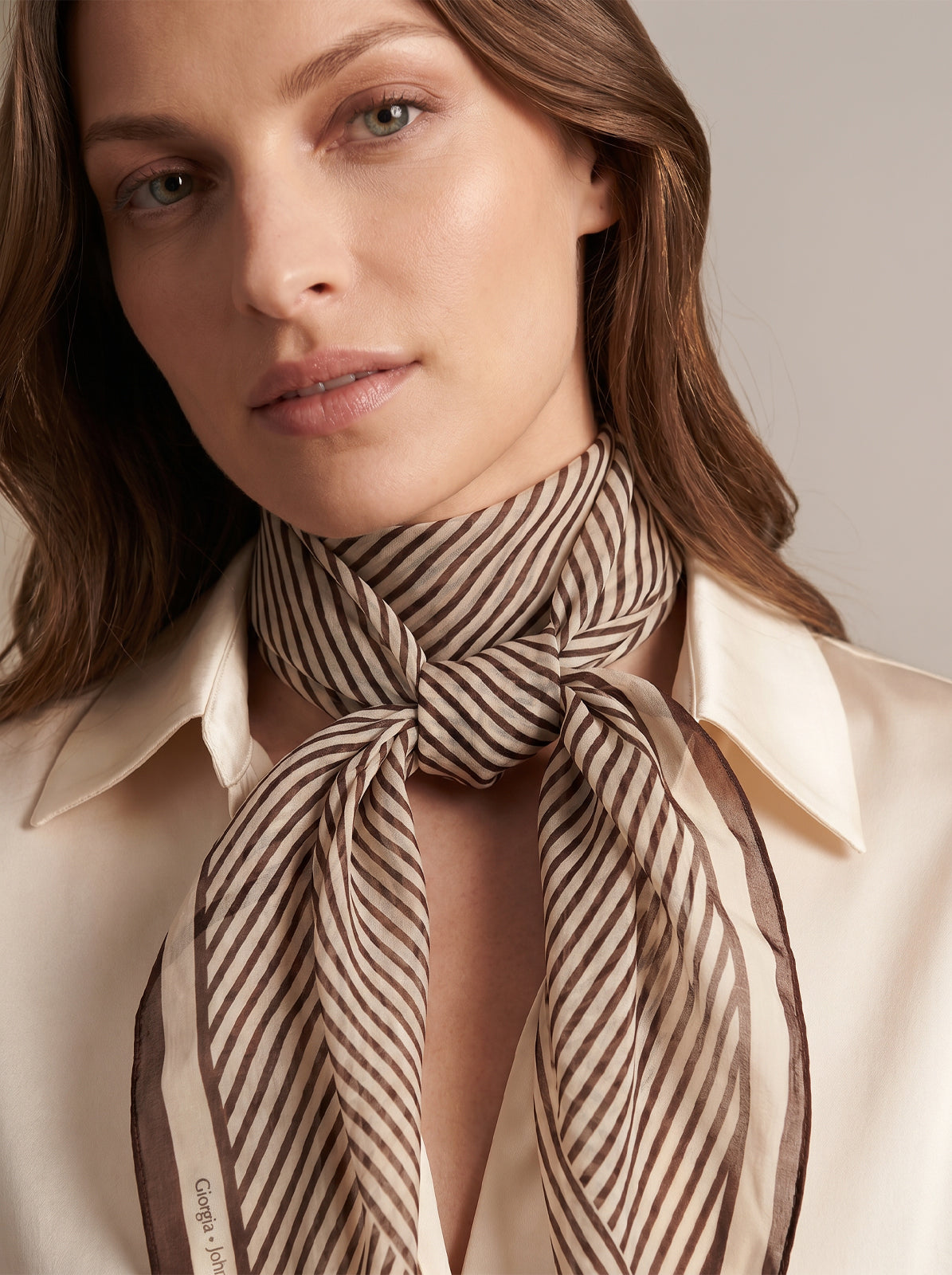 Foulard grafica geometrica