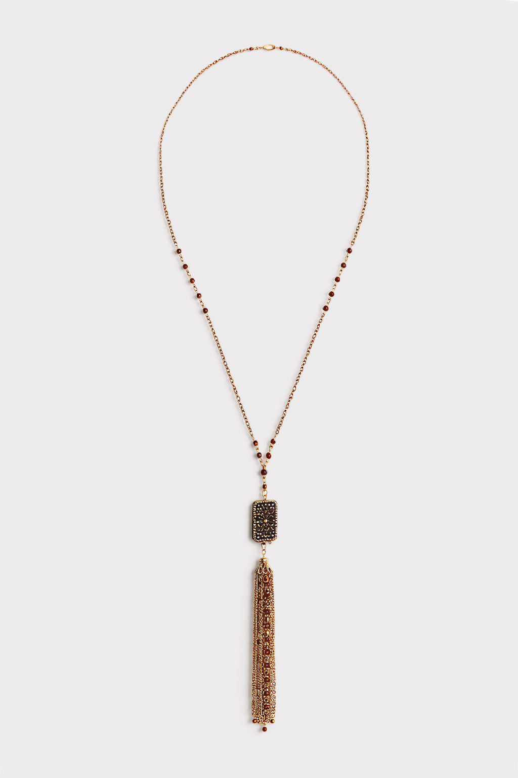 Collana lunga pendente e nappina