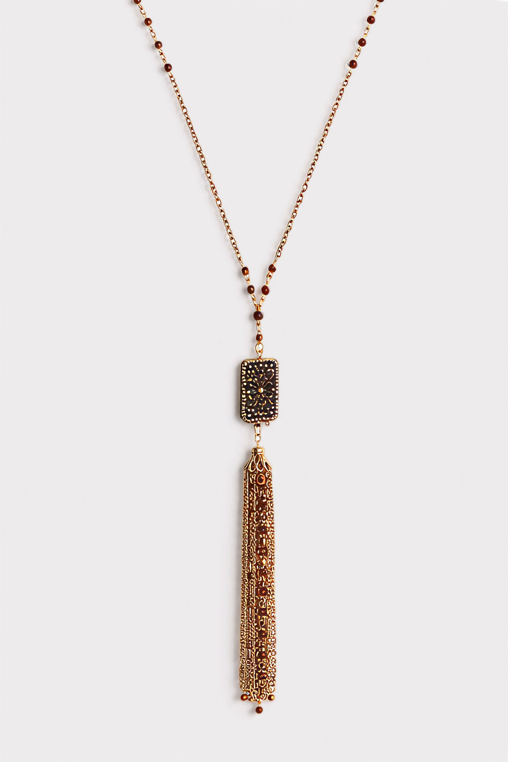 Collana lunga pendente e nappina