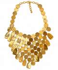Collana plastron con piastrine martellate