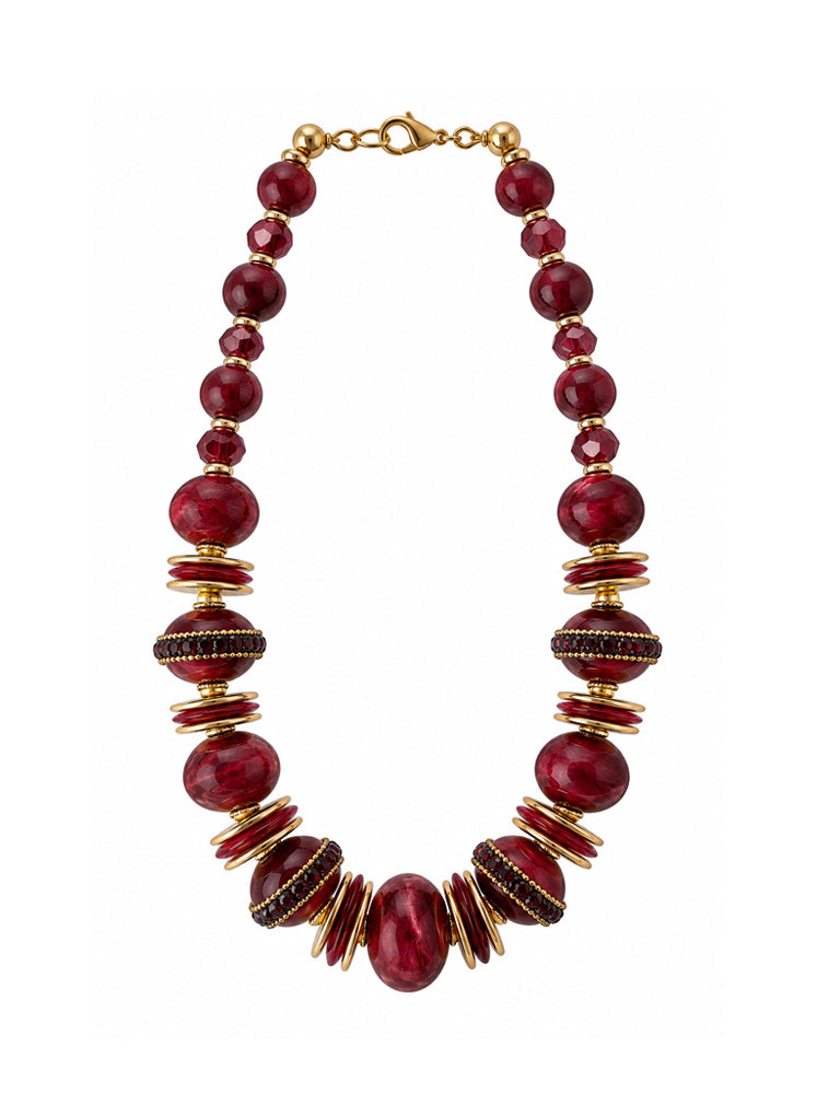 Collana con sfere e dettagli luminosi