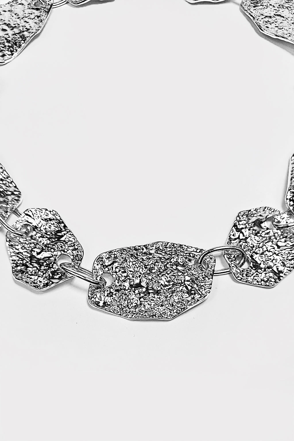 Collana metallo martellato