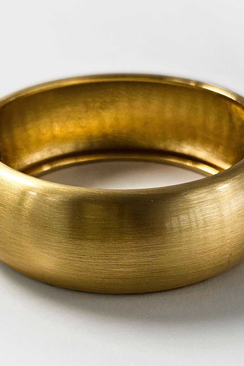 Bracciale opaco a scatto